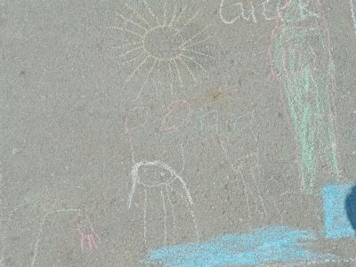 "Щастливо детство"-рисунки на асфалт в с.Голямо ново 4
