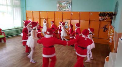 Коледно тържества в група "Снежанка" 4