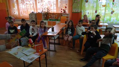 Гостуване на Детския отдел от Регионалната библиотека в детската градина 5