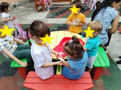 Дейности по Проект"Силен старт" в двора на детската градина , под ръководството на Фатме Хюсеинова-помощник възпитател  3